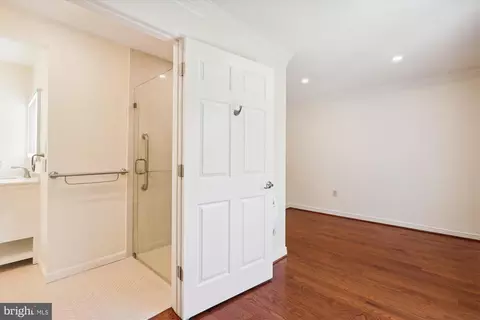 Bedroom - 11805 Blue Spruce Rd, Reston, VA 20191 photo 2 of 4