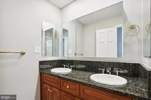 Bath - 11805 Blue Spruce Rd, Reston, VA 20191 photo 7 of 8