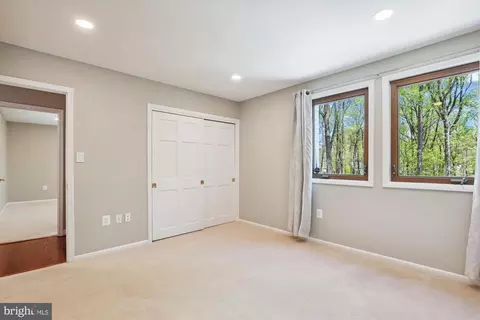 Bedroom - 11805 Blue Spruce Rd, Reston, VA 20191 photo 3 of 4
