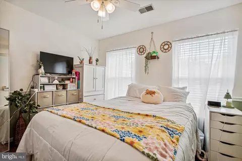 Bedroom - 8232 Franklin Dr, Lorton, VA 22079 photo 11 of 11