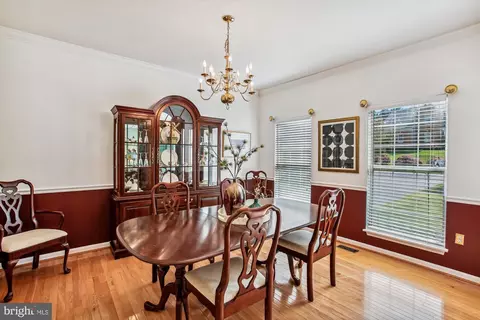 Dining - 8232 Franklin Dr, Lorton, VA 22079 photo 2 of 6