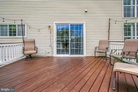 Exterior - 8232 Franklin Dr, Lorton, VA 22079 photo 5 of 16