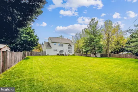 Exterior - 8232 Franklin Dr, Lorton, VA 22079 photo 9 of 16