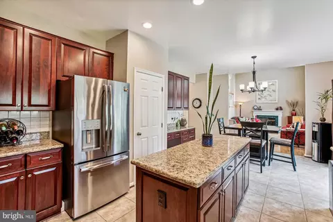 Kitchen - 8232 Franklin Dr, Lorton, VA 22079 photo 3 of 4