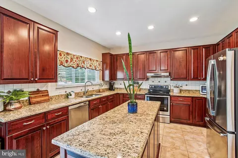 Kitchen - 8232 Franklin Dr, Lorton, VA 22079 photo 1 of 4