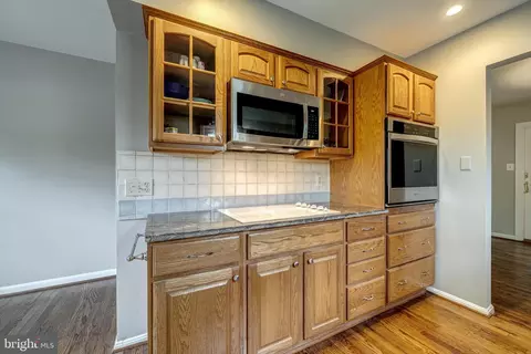7124 Galgate Dr, Springfield, VA 22152 photo 19