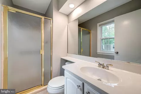 7124 Galgate Dr, Springfield, VA 22152 photo 25