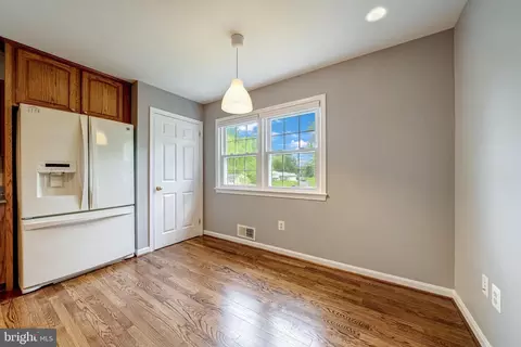 7124 Galgate Dr, Springfield, VA 22152 photo 16