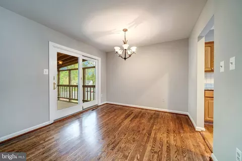 7124 Galgate Dr, Springfield, VA 22152 photo 14