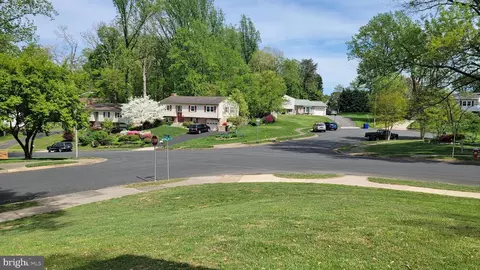 7124 Galgate Dr, Springfield, VA 22152 photo 45