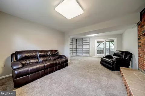 7124 Galgate Dr, Springfield, VA 22152 photo 36