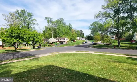 7124 Galgate Dr, Springfield, VA 22152 photo 46