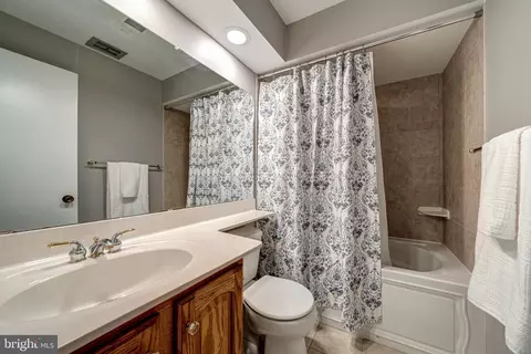 7124 Galgate Dr, Springfield, VA 22152 photo 33