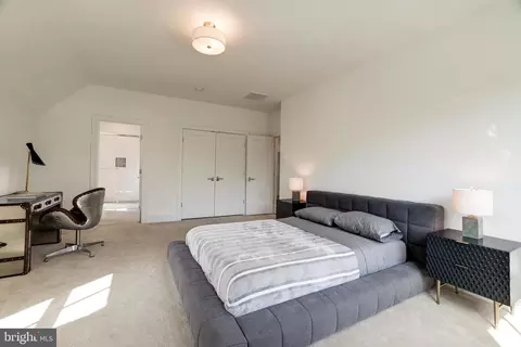 Bedroom - 1434 Cedar Ave, Mclean, VA 22101 photo 3 of 5