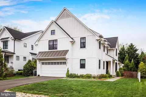 Exterior - 1434 Cedar Ave, Mclean, VA 22101 photo 5 of 5