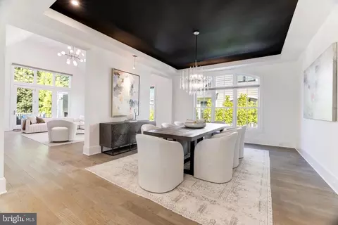 Dining - 1434 Cedar Ave, Mclean, VA 22101 photo 2 of 3