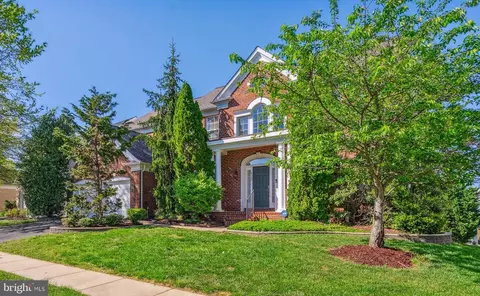 8148 American Holly Rd, Lorton, VA 22079