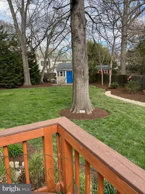 Exterior - 9348 Burke Rd, Burke, VA 22015 photo 22 of 28