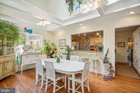 Dining - 9348 Burke Rd, Burke, VA 22015 photo 2 of 4