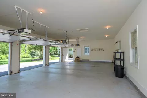 Exterior - 644 Walker Rd, Great Falls, VA 22066 photo 17 of 18