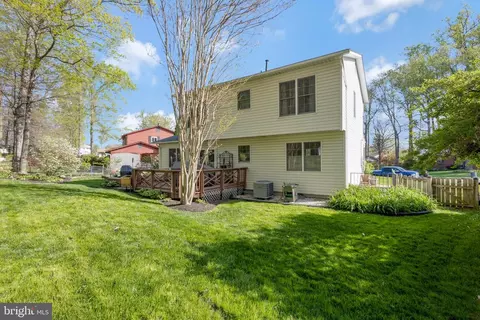 Exterior - 8912 Cromwell Dr, Springfield, VA 22151 photo 5 of 8