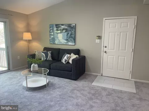 7828 E Harrowgate Cir #126, Springfield, VA 22152 photo 4