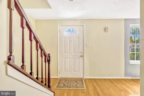 Entry Way - 5749 Heming Ave, Springfield, VA 22151 photo 1 of 4