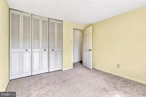 Bedroom - 5749 Heming Ave, Springfield, VA 22151 photo 6 of 10