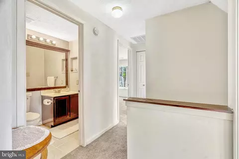 Entry Way - 5749 Heming Ave, Springfield, VA 22151 photo 4 of 4