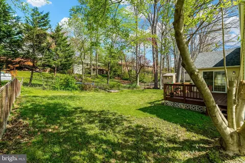 Exterior - 5749 Heming Ave, Springfield, VA 22151 photo 7 of 11