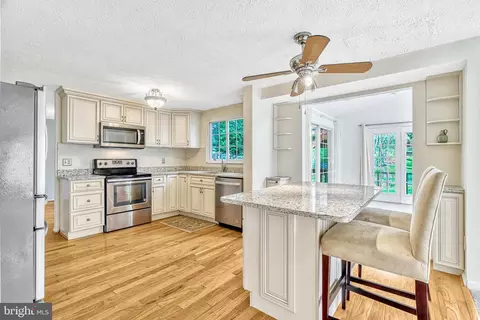 Kitchen - 5749 Heming Ave, Springfield, VA 22151 photo 3 of 6