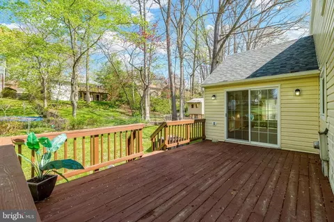 Exterior - 5749 Heming Ave, Springfield, VA 22151 photo 6 of 11