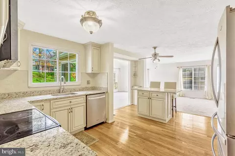 Kitchen - 5749 Heming Ave, Springfield, VA 22151 photo 1 of 6