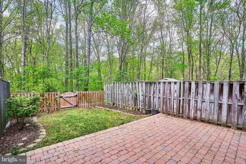 Exterior - 8694 Bent Arrow Ct, Springfield, VA 22153 photo 2 of 3