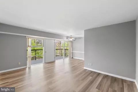 4931 Americana Dr #103, Annandale, VA 22003