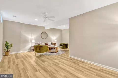 Living - 6029 Forrest Hollow Ln, Springfield, VA 22152 photo 8 of 8