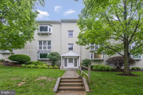 2917 Willston Pl #102, Falls Church, VA 22044