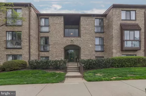 2048 Royal Fern Ct #11B, Reston, VA 20191