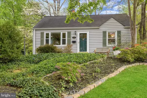 3149 Holloway Rd, Falls Church, VA 22042