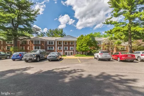 View/Area - 7680 Tremayne Pl #211, Mclean, VA 22102 photo 1 of 1