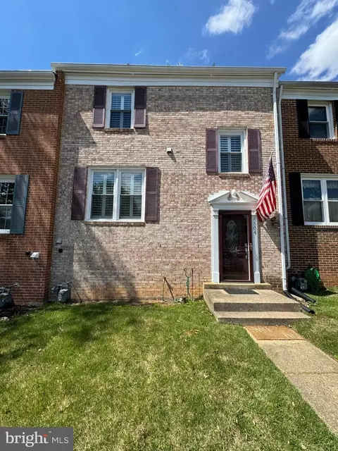 5504 Kendrick Ln, Burke, VA 22015