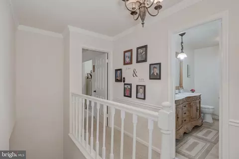 Entry Way - 7018 Petunia St, Springfield, VA 22152 photo 4 of 5