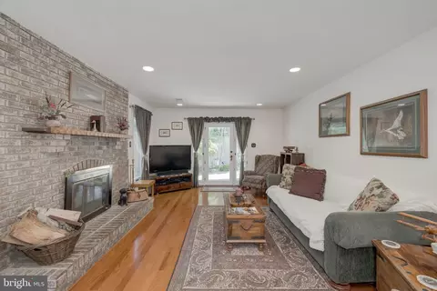 Other - 7018 Petunia St, Springfield, VA 22152 photo 6 of 13
