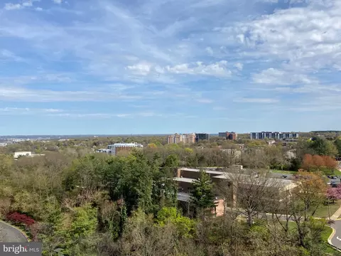 3709 George Mason Dr S #1007E, Falls Church, VA 22041