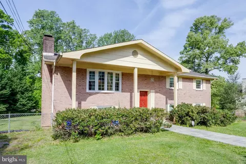 4630 Holly Ave, Fairfax, VA 22030