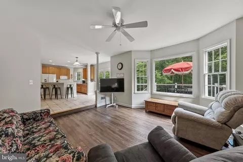 6101 Tobey Ct, Springfield, VA 22150 photo 15