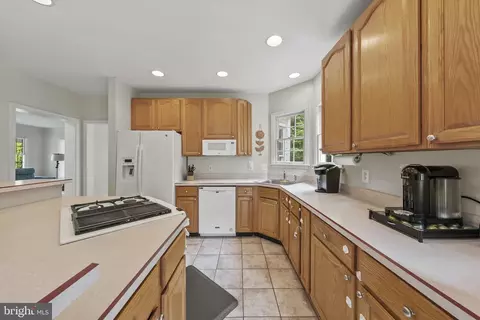 6101 Tobey Ct, Springfield, VA 22150 photo 13