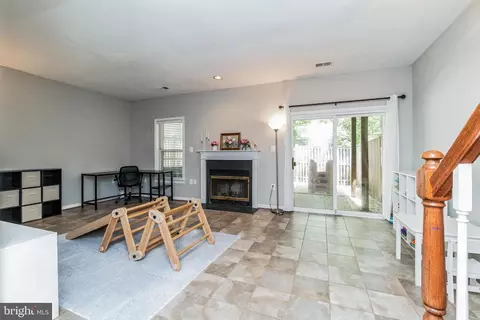 7213 Squirrel Run Ct, Springfield, VA 22152 photo 21
