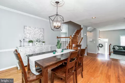 7213 Squirrel Run Ct, Springfield, VA 22152 photo 5