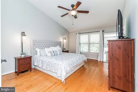 7213 Squirrel Run Ct, Springfield, VA 22152 photo 11